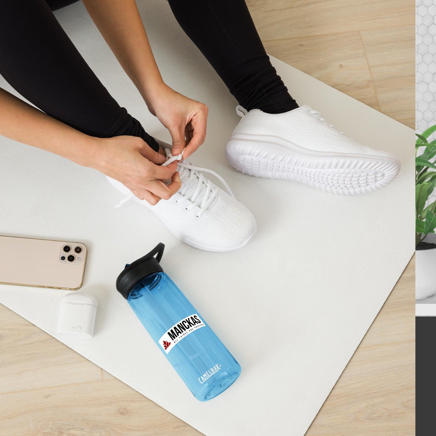 Sports water bottle